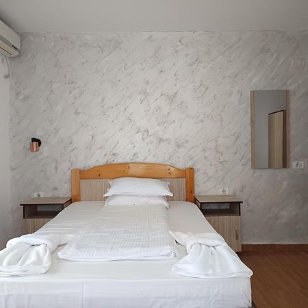 Kherim Vama Veche Exterior photo