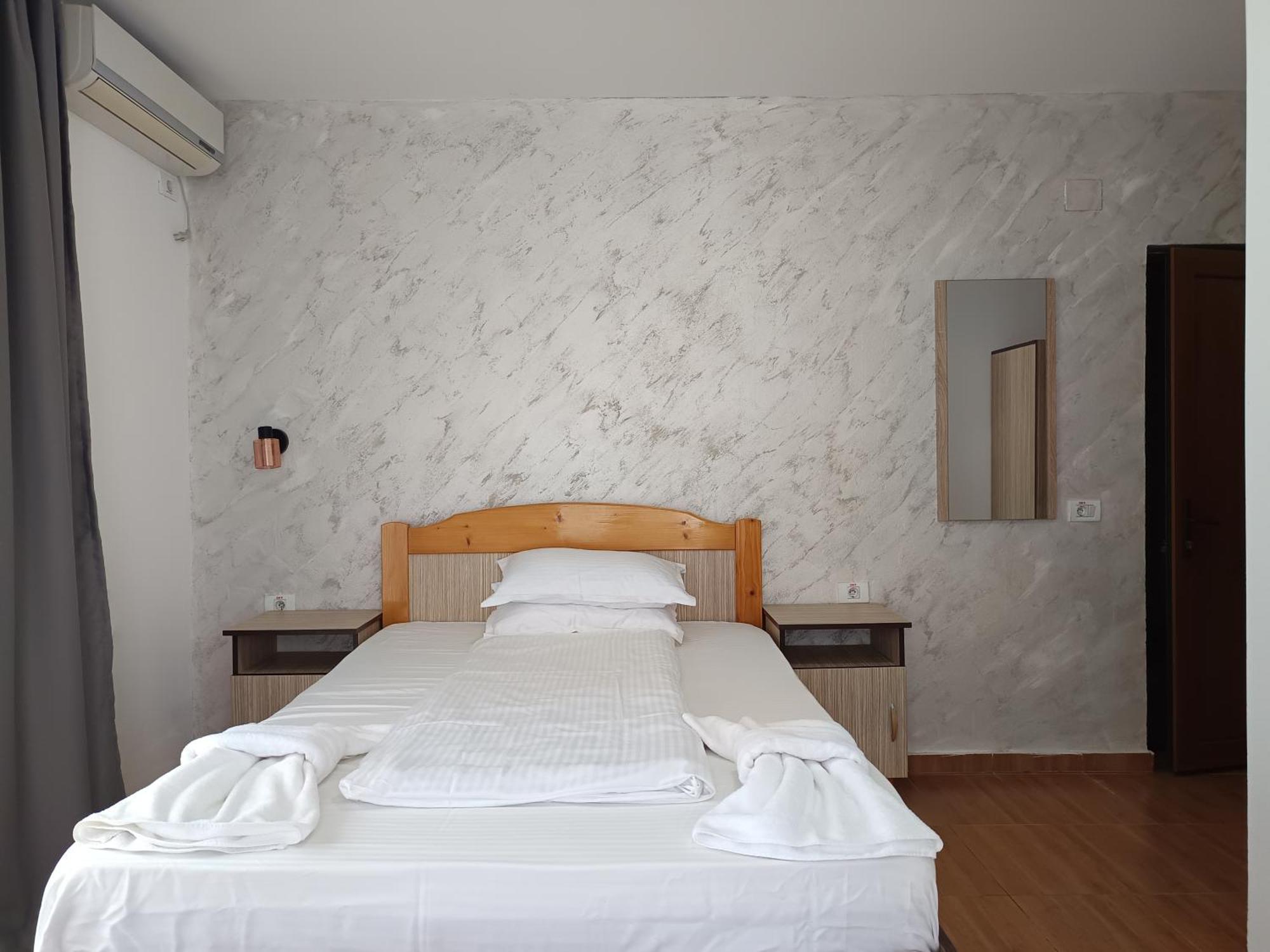 Kherim Vama Veche Exterior photo